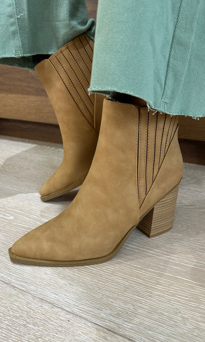 QUINN ANKLE BOOTIE | CAMEL