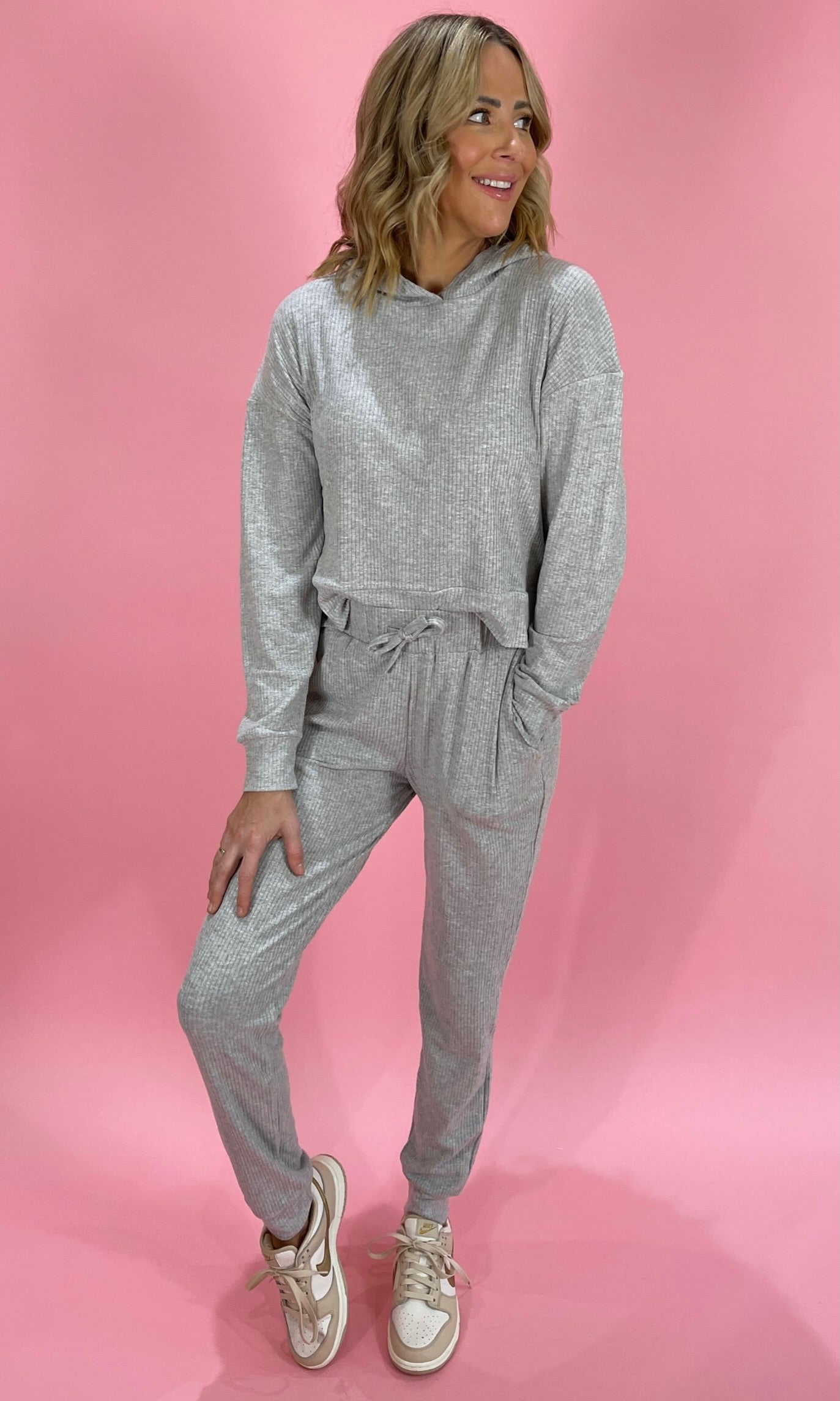 DAY DREAMING RIBBED CROP SWEATER | HEATHER GREY