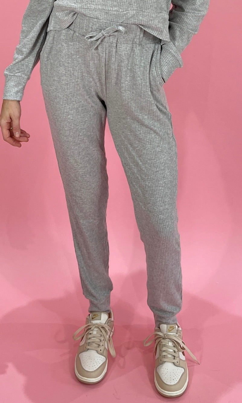 DAY DREAMING RIBBED SWEATPANT | HEATHER GREY