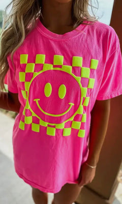 NEON CHECKERED PUFF SMILEY TEE