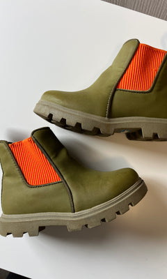 NATIVE TODDLER BOOTS | OLIVE