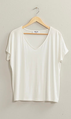 CHLOE V NECK DOLMAN SHORT SLEEVE TOP | WHITE - Shop Luna London