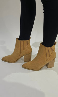 QUINN ANKLE BOOTIE | CAMEL - Shop Luna London